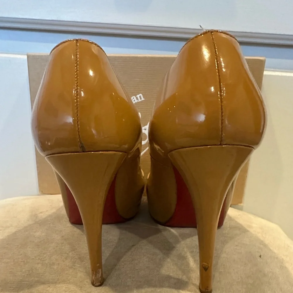 Christian Louboutin Tan Pumps